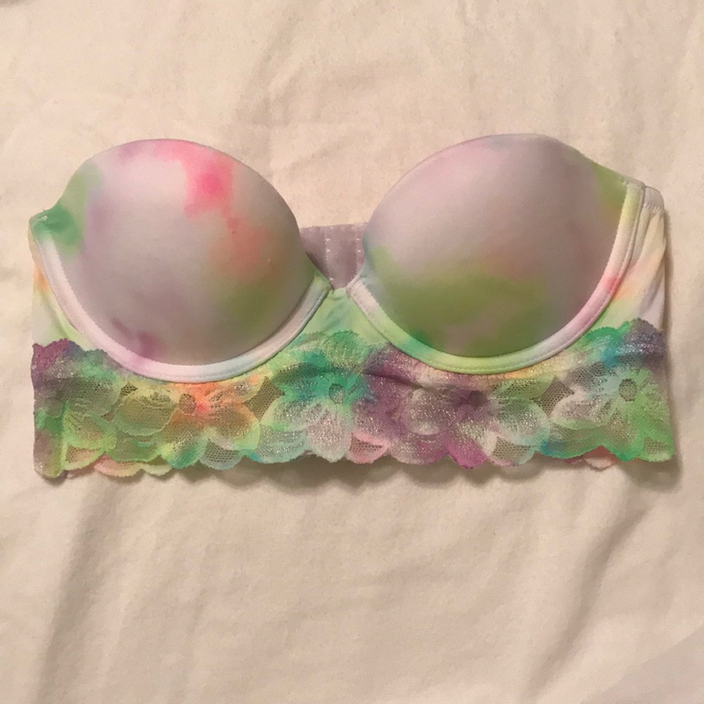 Victoria’s Secret Pink bralette